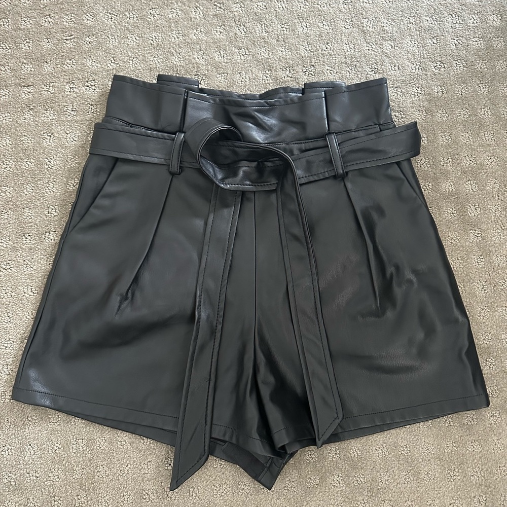 Idea Ditto Leather Paper Bag Shorts - Size S